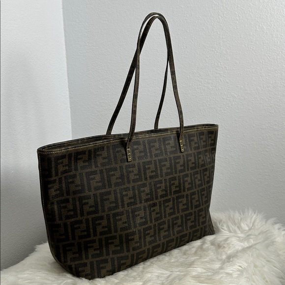 💯Authentic Fendi Roll Tote Zucca Coated Canvas Large🍀 - Picture 16 of 16